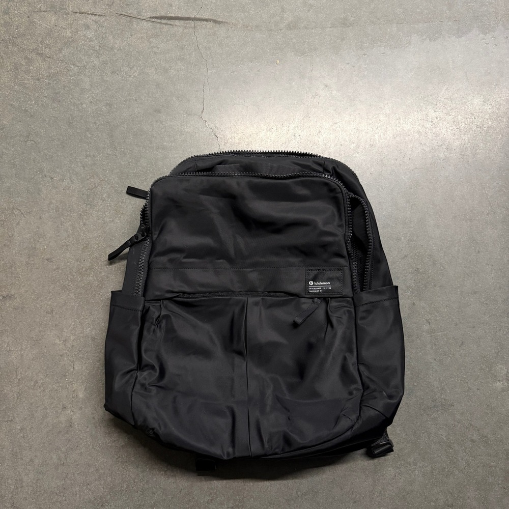 Lululemon New Crew Backpack Black 22L Laptop Travel Bag Everyday Commuter